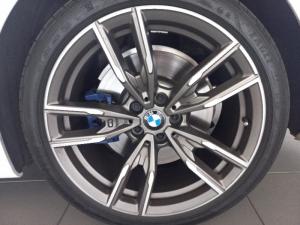 BMW 4 Series M440i xDrive coupe - Image 4