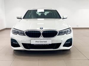 BMW 320i automatic - Image 2
