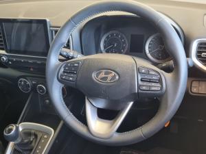 Hyundai Venue 1.0T Fluid auto - Image 8