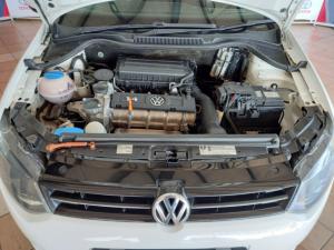 Volkswagen Polo sedan 1.4 Comfortline - Image 6