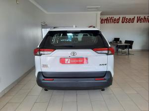 Toyota RAV4 2.0 GX - Image 6