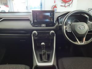 Toyota RAV4 2.0 GX - Image 8