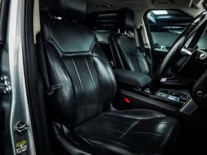 Land Rover Discovery HSE Td6 - Image 12