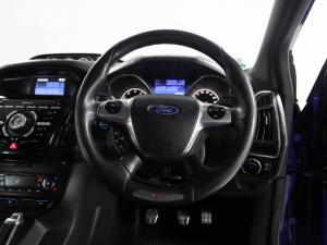 Ford Focus 2.0 Gtdi ST3 - Image 9