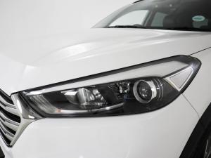Hyundai Tucson 2.0 Elite automatic - Image 4