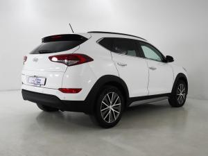 Hyundai Tucson 2.0 Elite automatic - Image 5