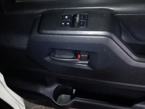 Toyota Quantum 2.8 SLWB panel van - Image 19