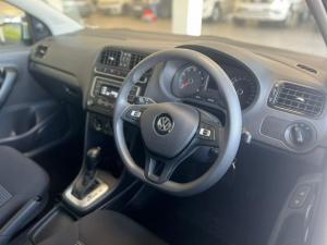 Volkswagen Polo Vivo hatch 1.6 Comfortline auto - Image 8