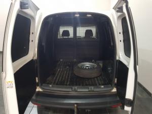 Volkswagen Caddy 2.0TDI panel van - Image 11