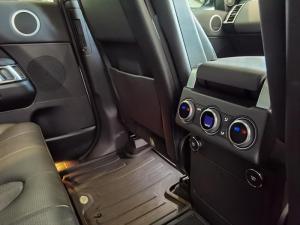 Land Rover Discovery 3.0 TD6 Landmark Edition - Image 11
