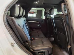 Land Rover Discovery 3.0 TD6 Landmark Edition - Image 9