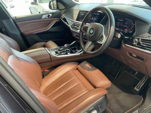 BMW X7 M50i - Image 7