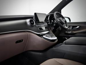 Mercedes-Benz V-Class V300d Exclusive - Image 10