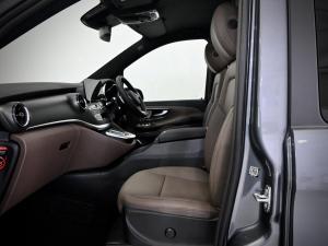 Mercedes-Benz V-Class V300d Exclusive - Image 8