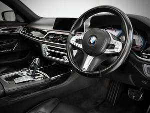 BMW 7 Series 730d M Sport - Image 9