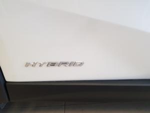 Lexus UX 250h SE - Image 7