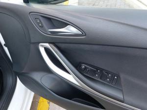 Opel Astra hatch 1.0T Enjoy - Image 10