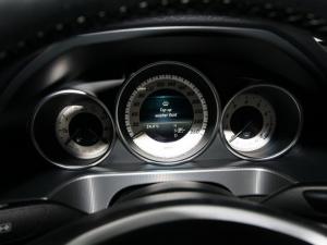 Mercedes-Benz E-Class E500 Avantgarde - Image 17