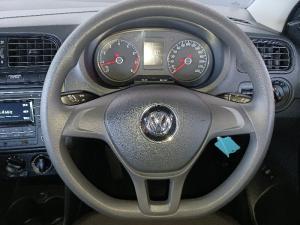 Volkswagen Polo sedan 1.4 Trendline - Image 12