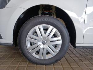 Volkswagen Polo sedan 1.4 Trendline - Image 7