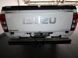 Isuzu D-Max Gen 6 250 single cab Fleetside safety - Image 13