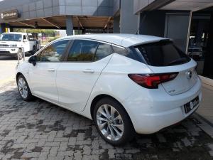 Opel Astra hatch 1.4T Edition - Image 3