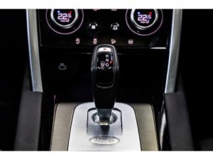 Land Rover Discovery Sport P300e R-Dynamic HSE - Image 17