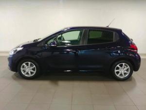 Peugeot 208 1.2 Active - Image 4