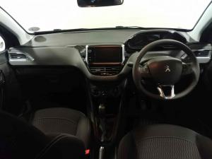 Peugeot 208 1.2 Active - Image 7