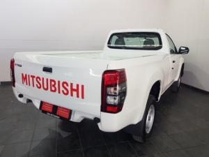 Mitsubishi Triton 2.4DI-D single cab GL - Image 4