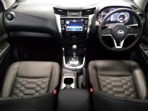 Nissan Navara 2.5DDTi double cab LE auto - Image 8