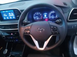 Hyundai Tucson 2.0 Premium - Image 11