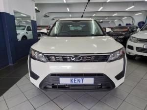 Mahindra XUV300 1.2T W4 SE - Image 2