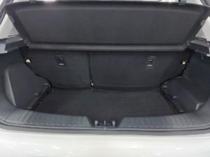 Mahindra XUV300 1.2T W4 SE - Image 6