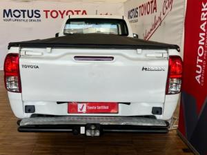 Toyota Hilux 2.4GD (aircon) - Image 2