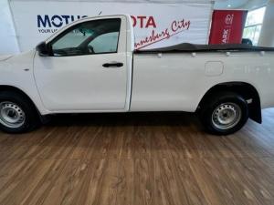 Toyota Hilux 2.4GD (aircon) - Image 4