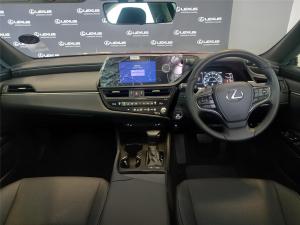 Lexus ES 250 EX - Image 19