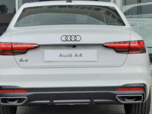 Audi A4 40TFSI S line - Image 11