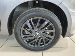 Toyota Vitz 1.0 XR manual - Image 8