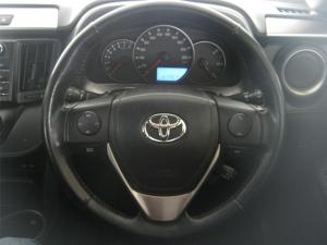 Toyota RAV4 2.0 GX auto - Image 8