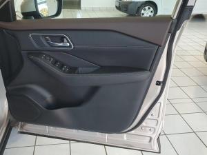 Nissan X-Trail 2.5 Acenta - Image 15