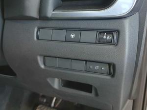 Nissan X-Trail 2.5 Acenta - Image 19