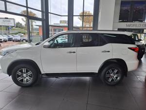 Toyota Fortuner 2.4GD-6 4x4 - Image 5