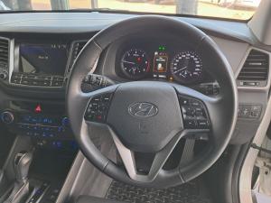 Hyundai Tucson 2.0CRDi Elite - Image 16