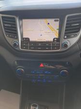 Hyundai Tucson 2.0CRDi Elite - Image 17