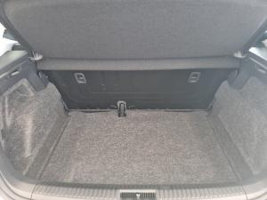 Volkswagen Polo Vivo hatch 1.6 Comfortline auto - Image 12