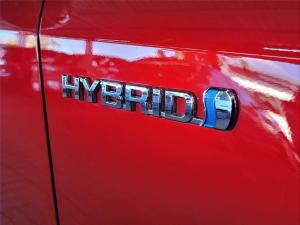 Toyota Corolla hatch 1.8 Hybrid XR - Image 15