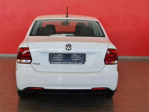 Volkswagen Polo sedan 1.4 Trendline - Image 4