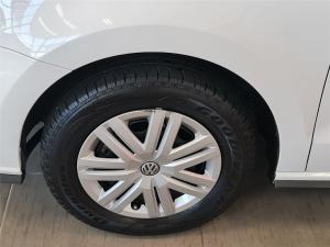 Volkswagen Polo sedan 1.4 Trendline - Image 9