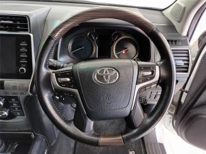 Toyota Land Cruiser Prado 4.0 VX-L - Image 9